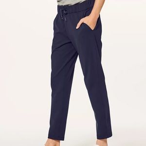 Lululemon On The Fly Pant - Excellent Condition